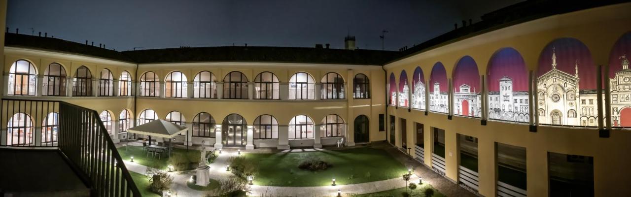 Callme Crema - Struttura In Centro Storico Exterior foto